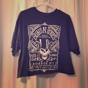 oversized cut guns and roses t-shirt.